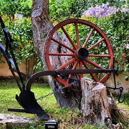 Traditional Villa Mandola Livathos  Εξωτερικό φωτογραφία