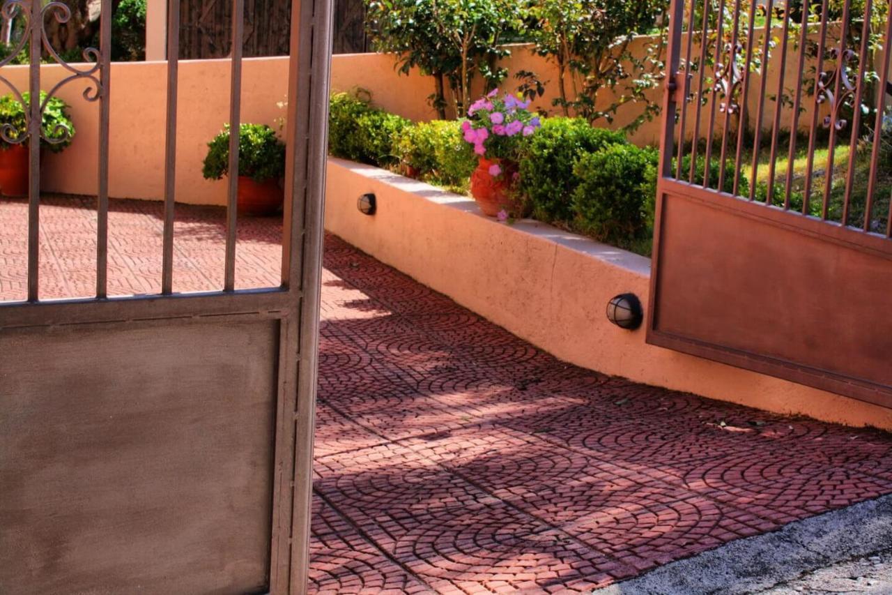Traditional Villa Mandola Livathos  Εξωτερικό φωτογραφία