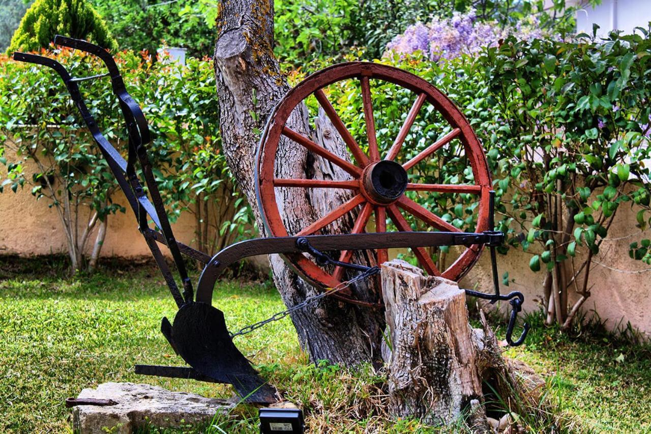 Traditional Villa Mandola Livathos  Εξωτερικό φωτογραφία